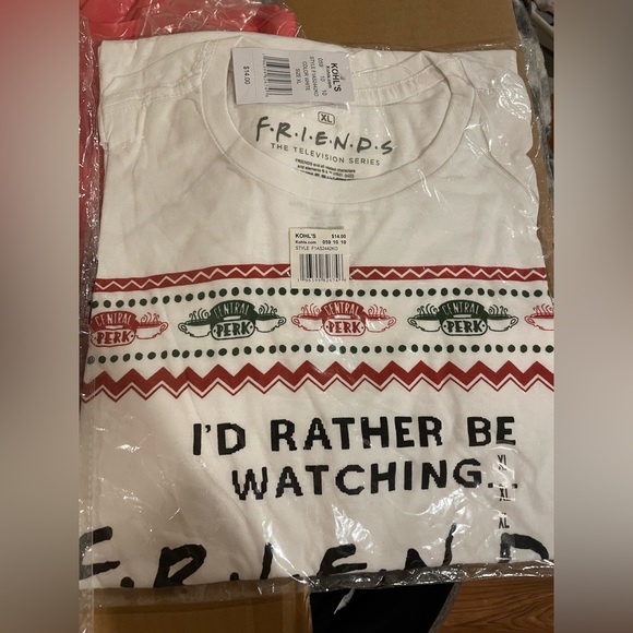 NWT Men’s XL I'd Rather Be Watching Friends Christmas Graphic T-Shirt - Picture 2 of 5